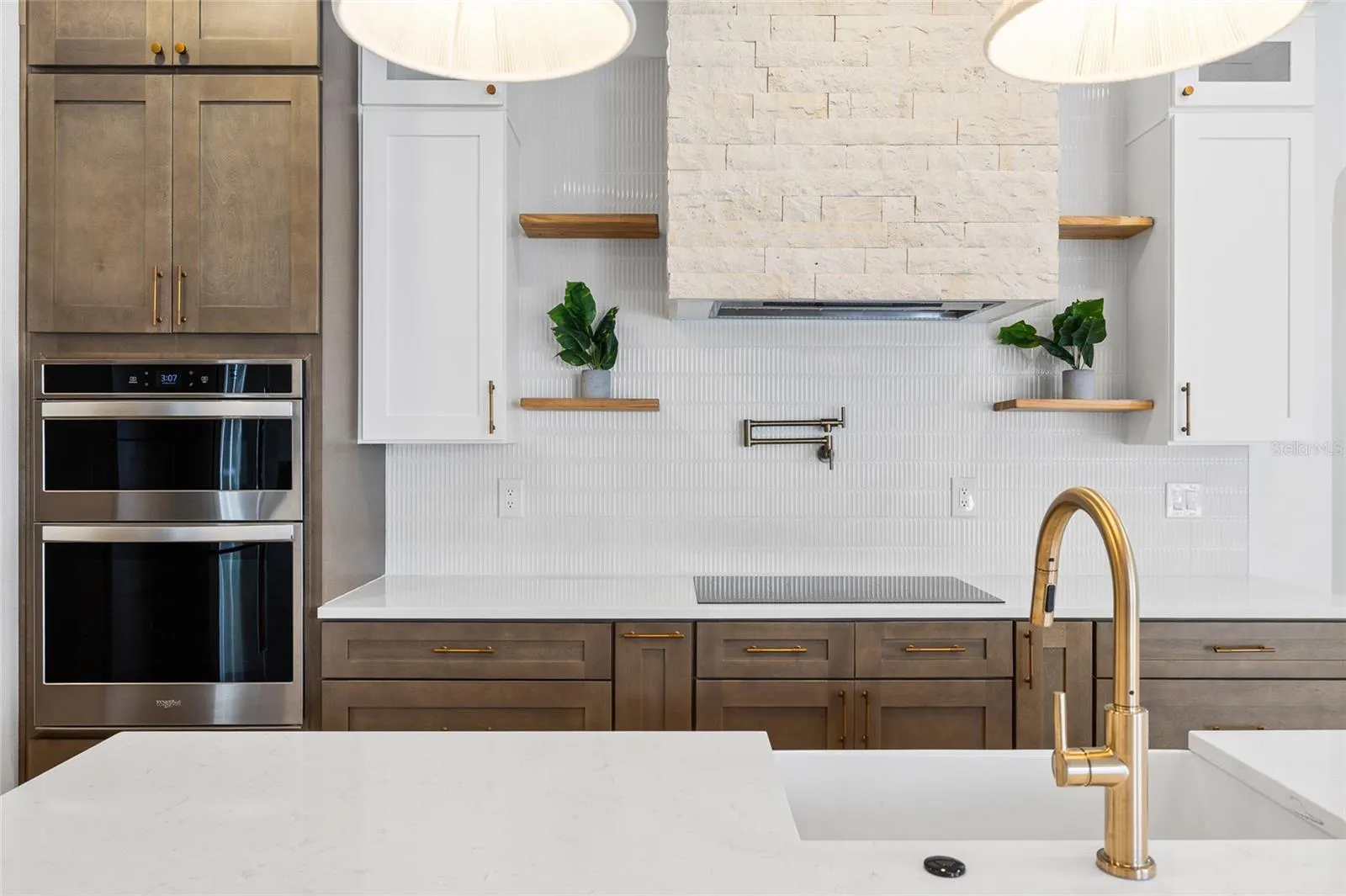 19015 FERN MEADOW LOOP