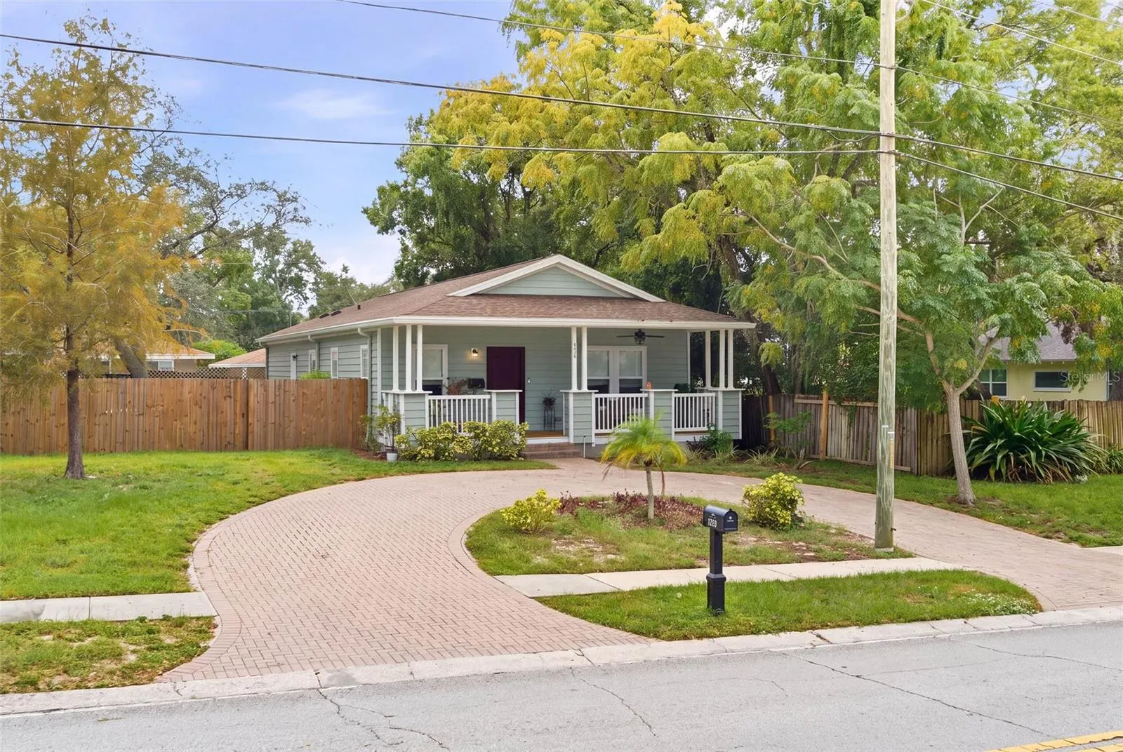 1537 PALMETTO ST