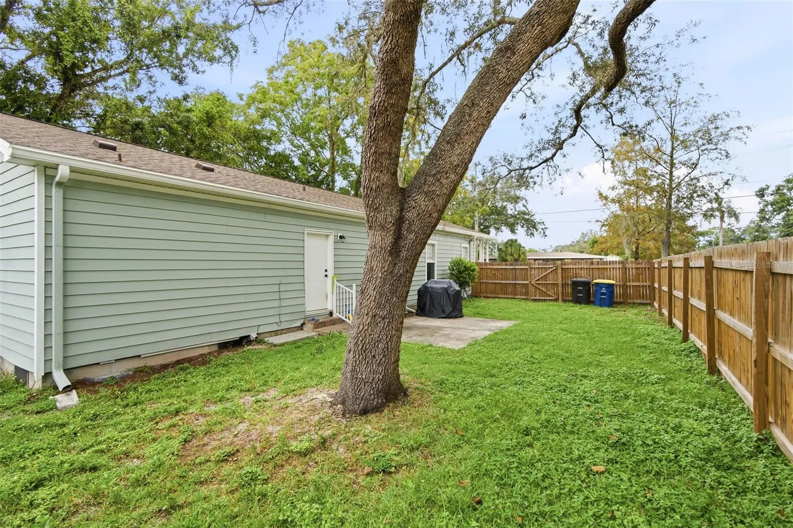 1537 PALMETTO ST
