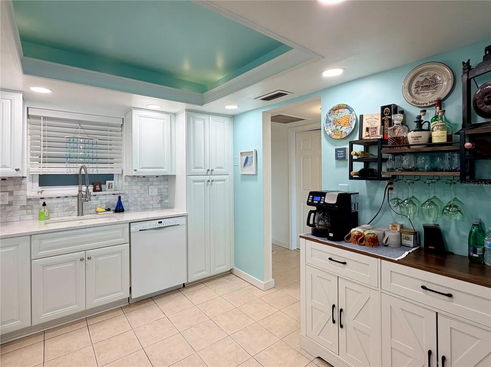 5200 BRITTANY DR S #206 #206