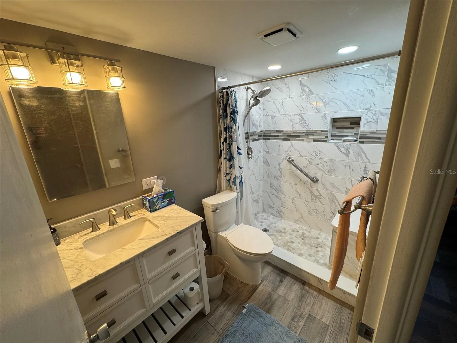 2020 WORLD PARKWAY BLVD #8 #8