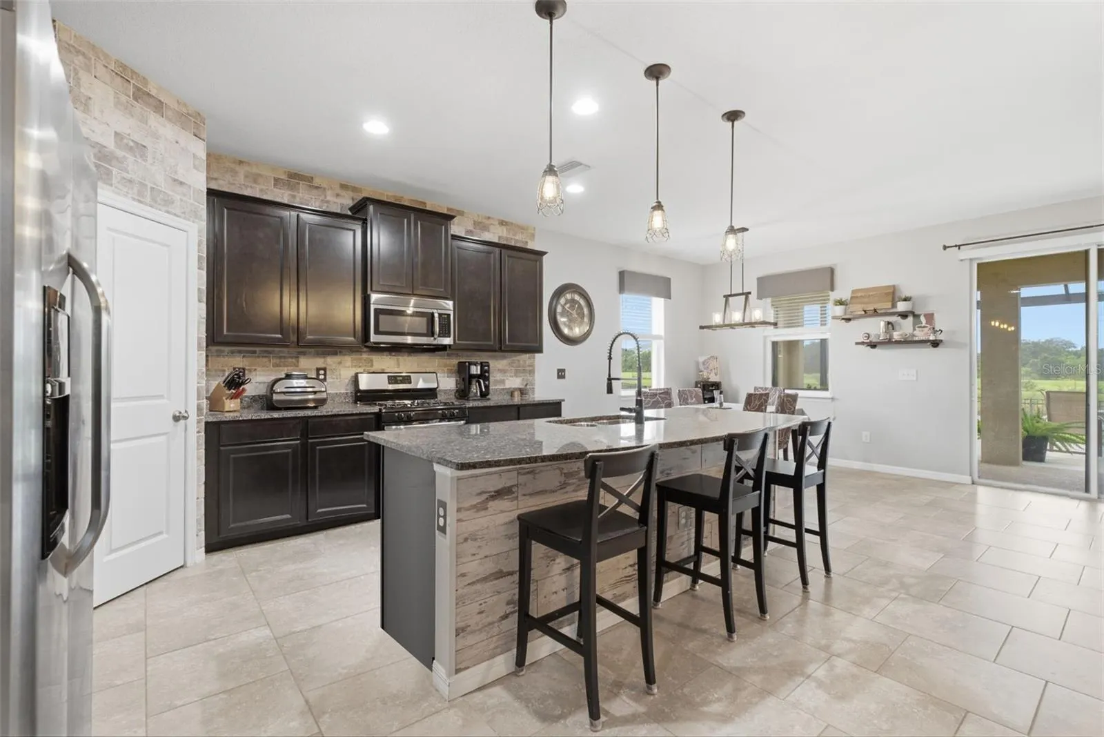 6414 TRITON LN