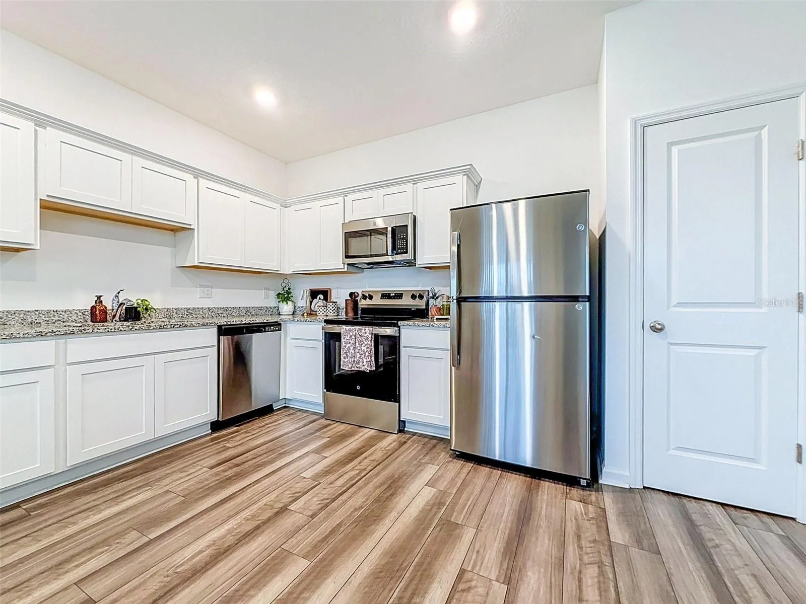 6311 KAY MORGAN LN