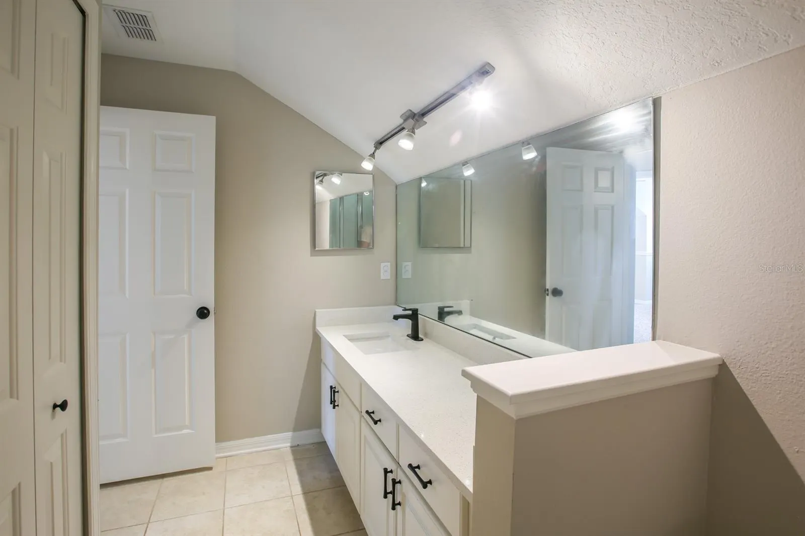 16244 BRIDGEWALK DR