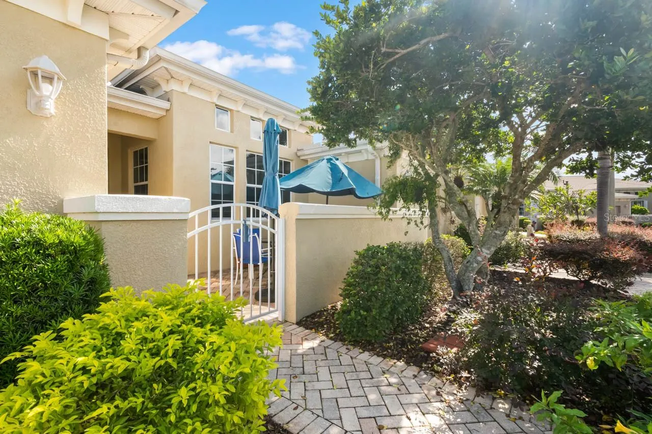 1009 CHELSEA GREENS CT #37 #37