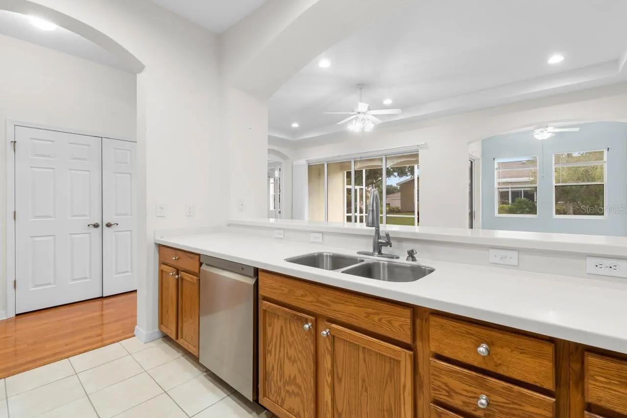 1009 CHELSEA GREENS CT #37 #37