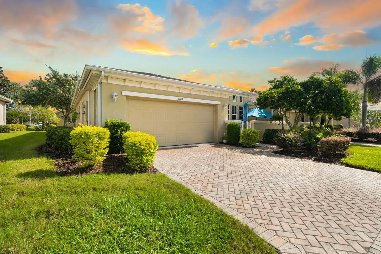 1009 CHELSEA GREENS CT #37 #37