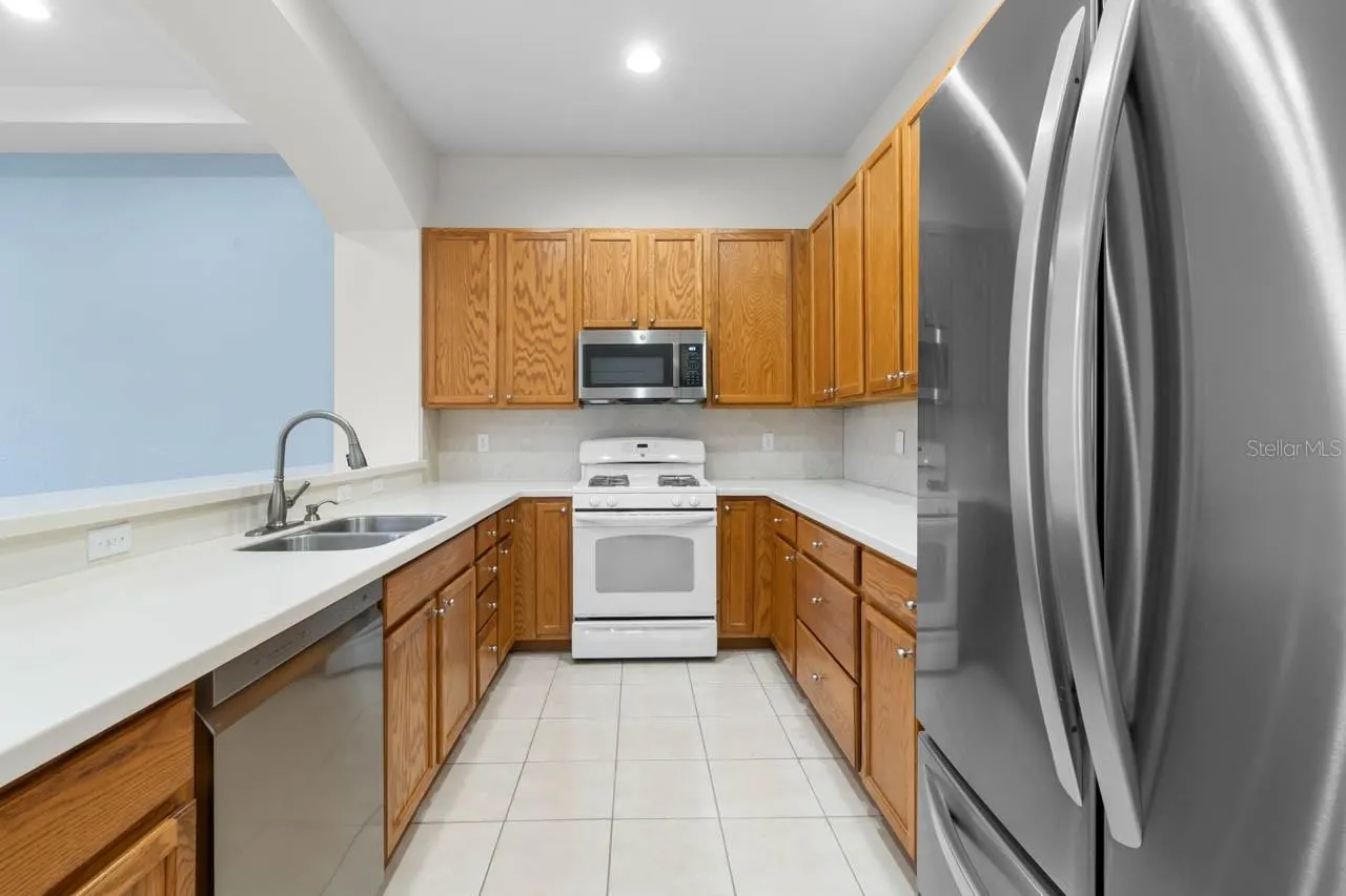 1009 CHELSEA GREENS CT #37 #37