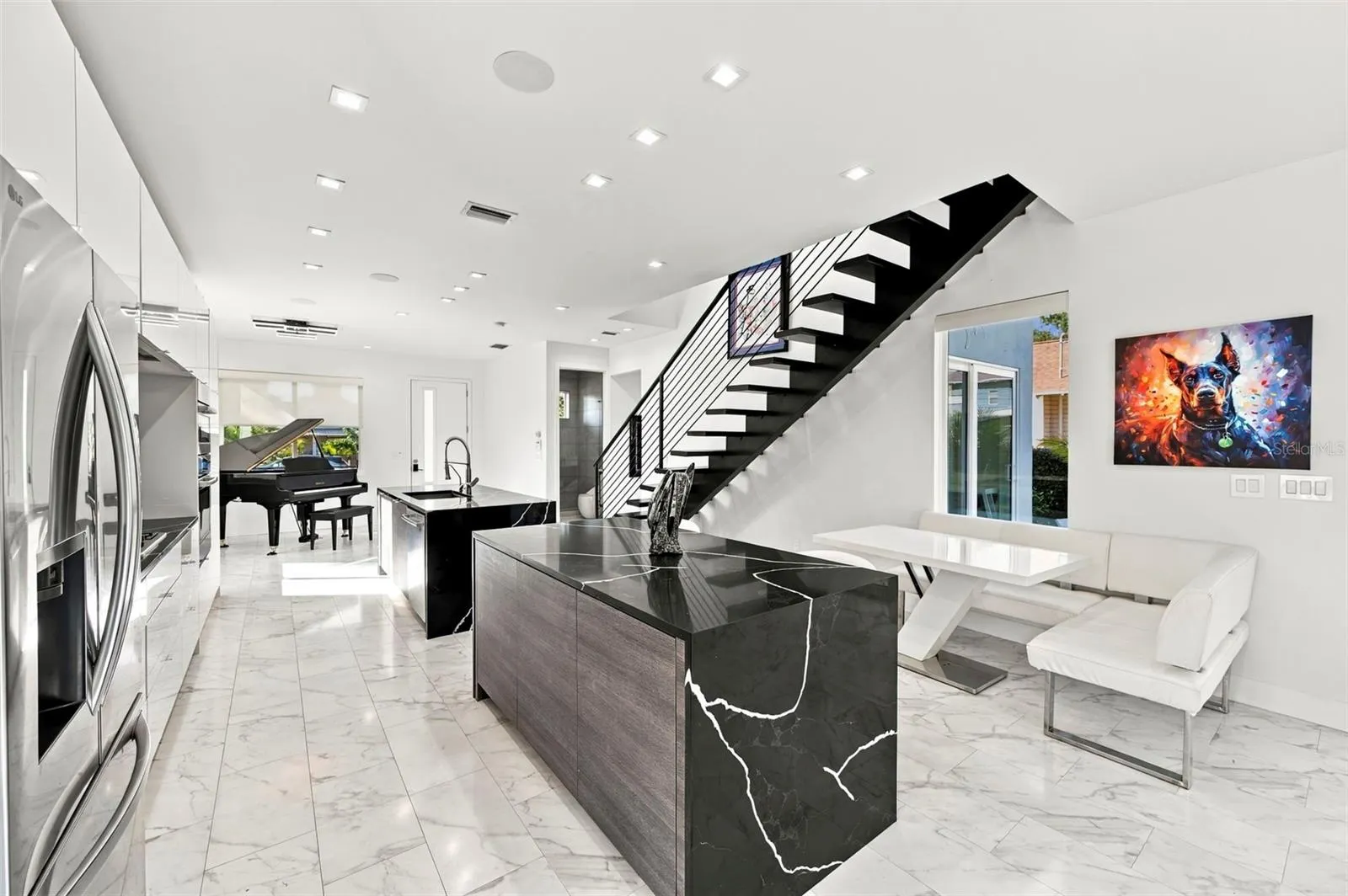 2423 2ND AVE N