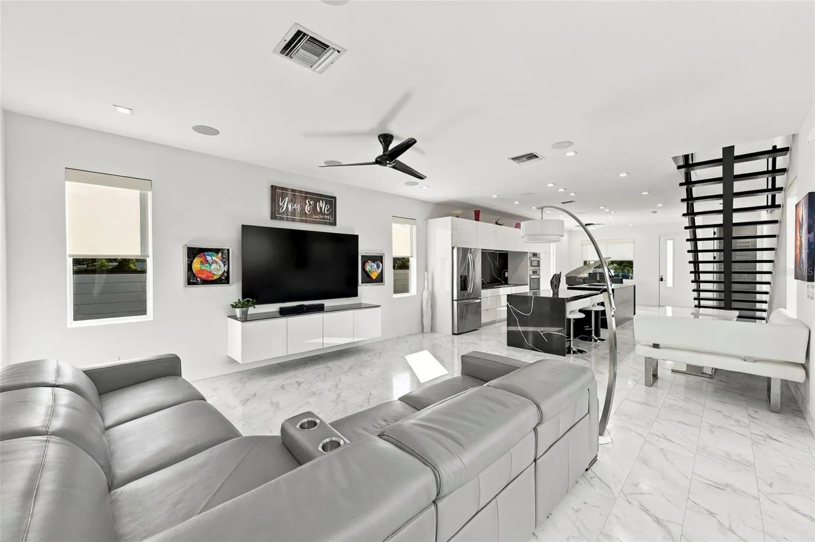 2423 2ND AVE N
