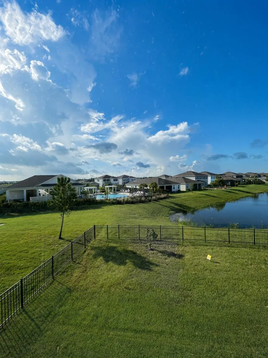 140 BRIGHT IBIS AVE