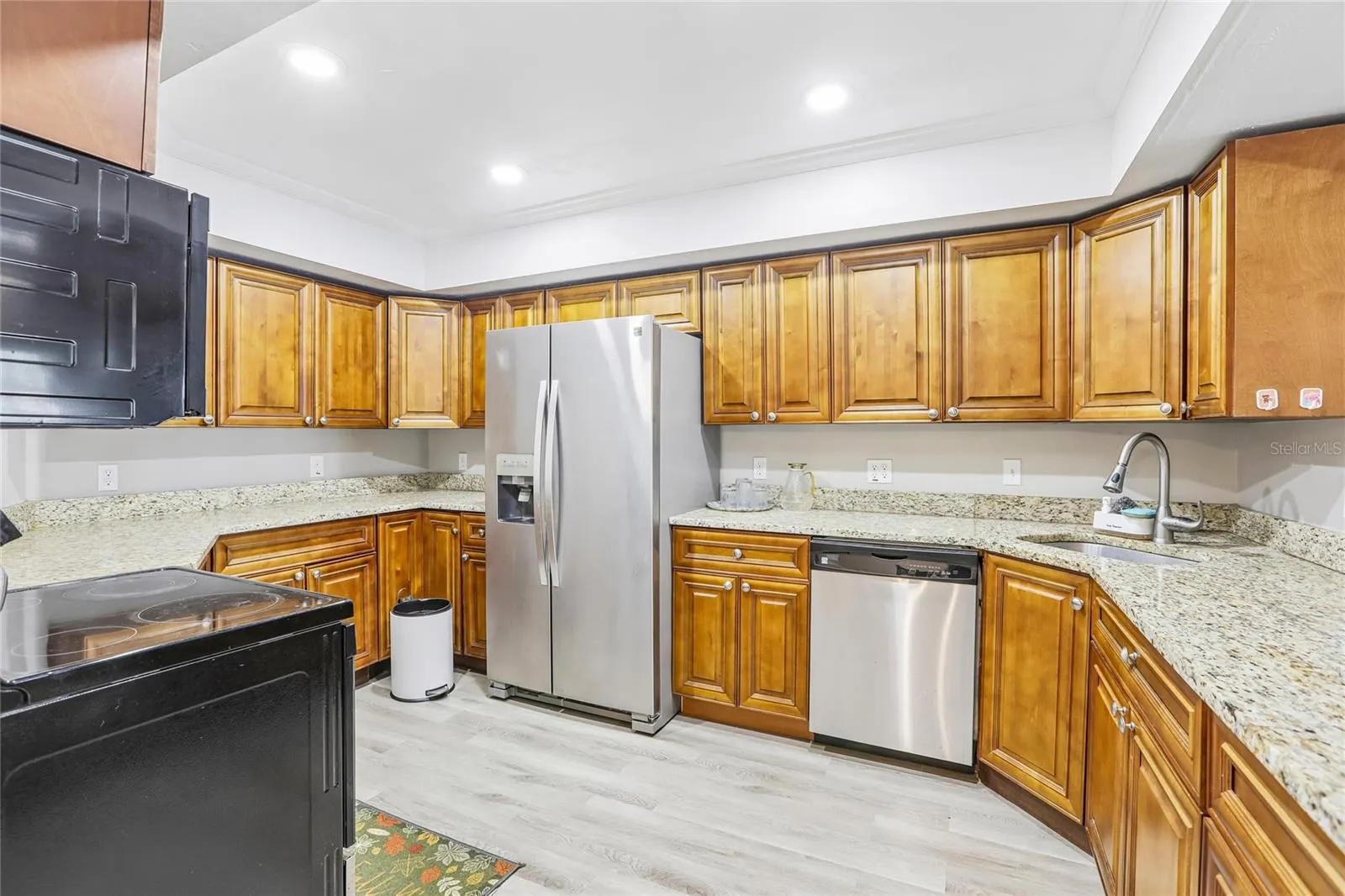 700 13TH CT SW