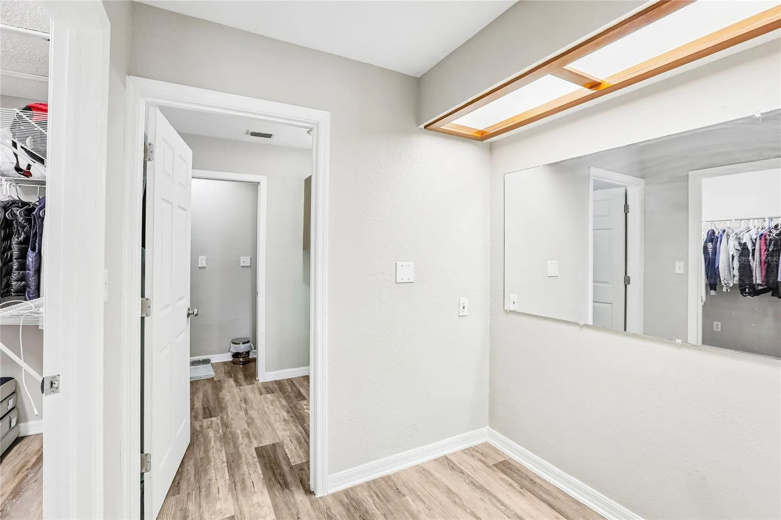 700 13TH CT SW