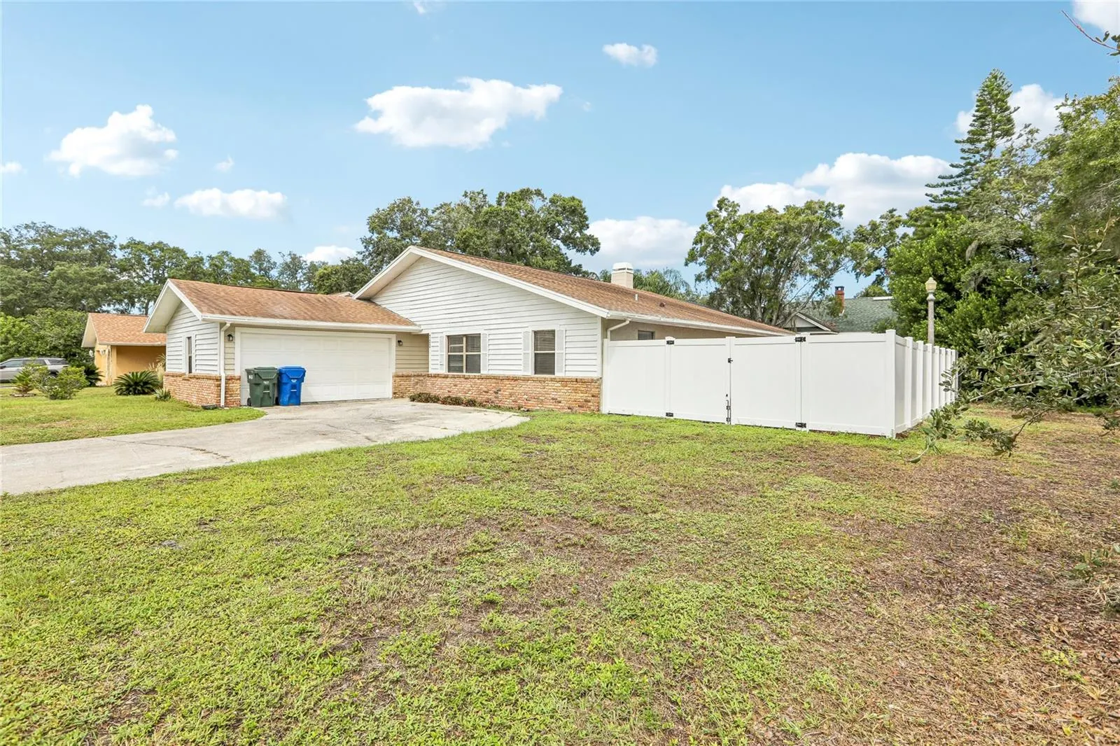 700 13TH CT SW