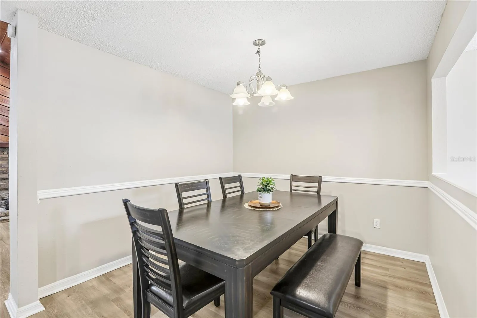 700 13TH CT SW