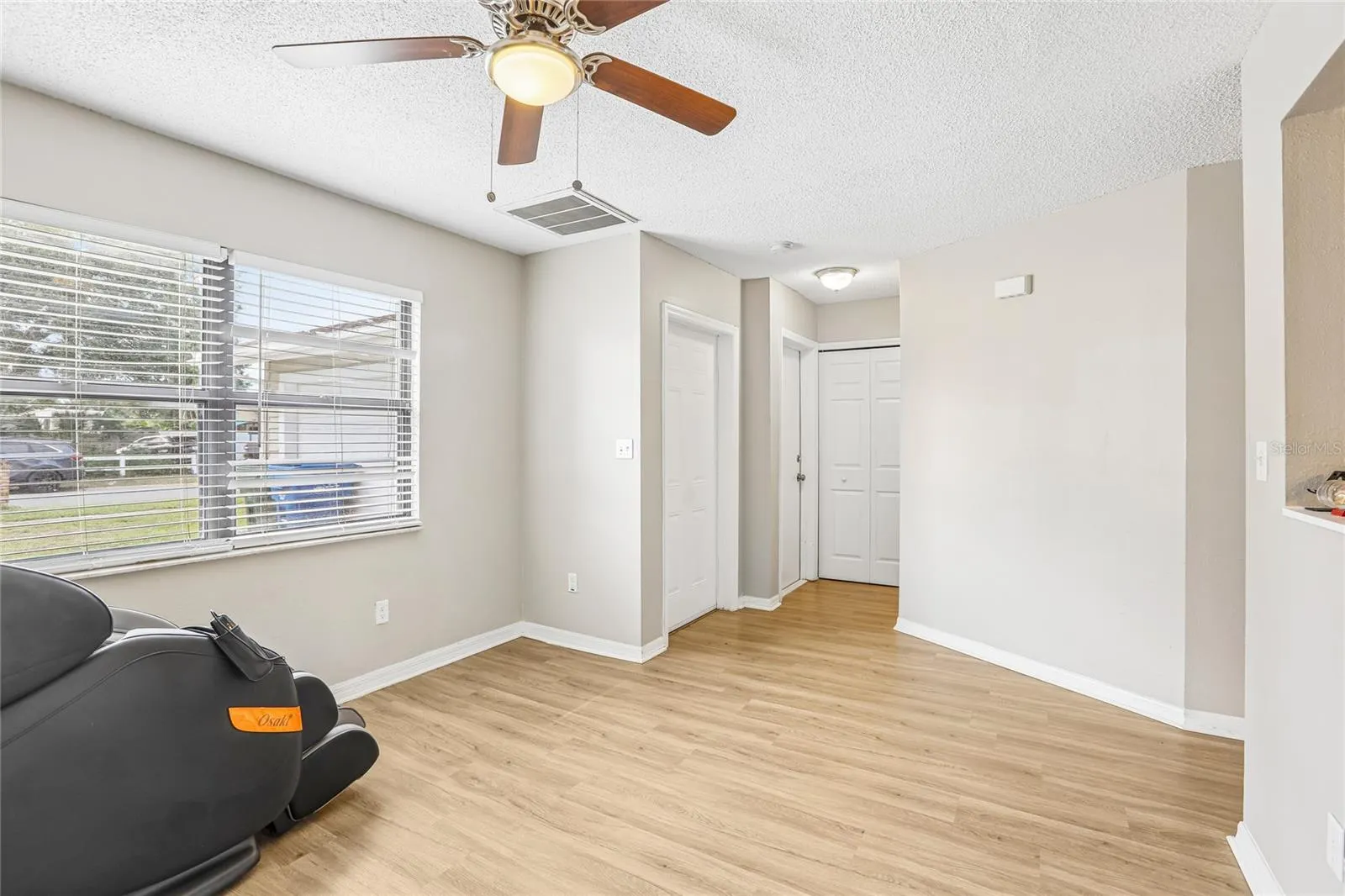 700 13TH CT SW