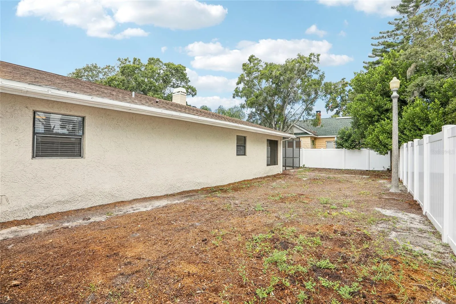 700 13TH CT SW
