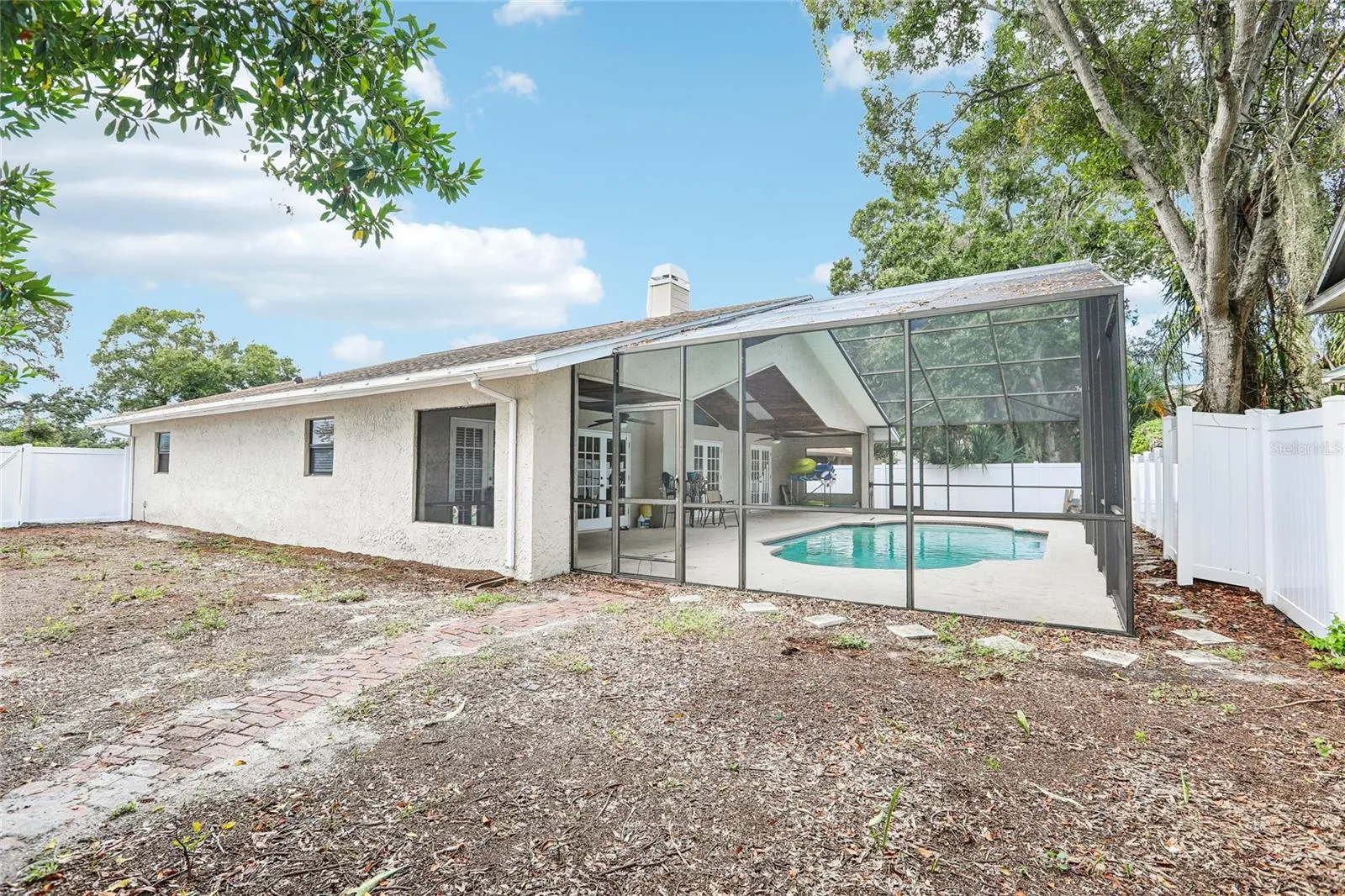 700 13TH CT SW