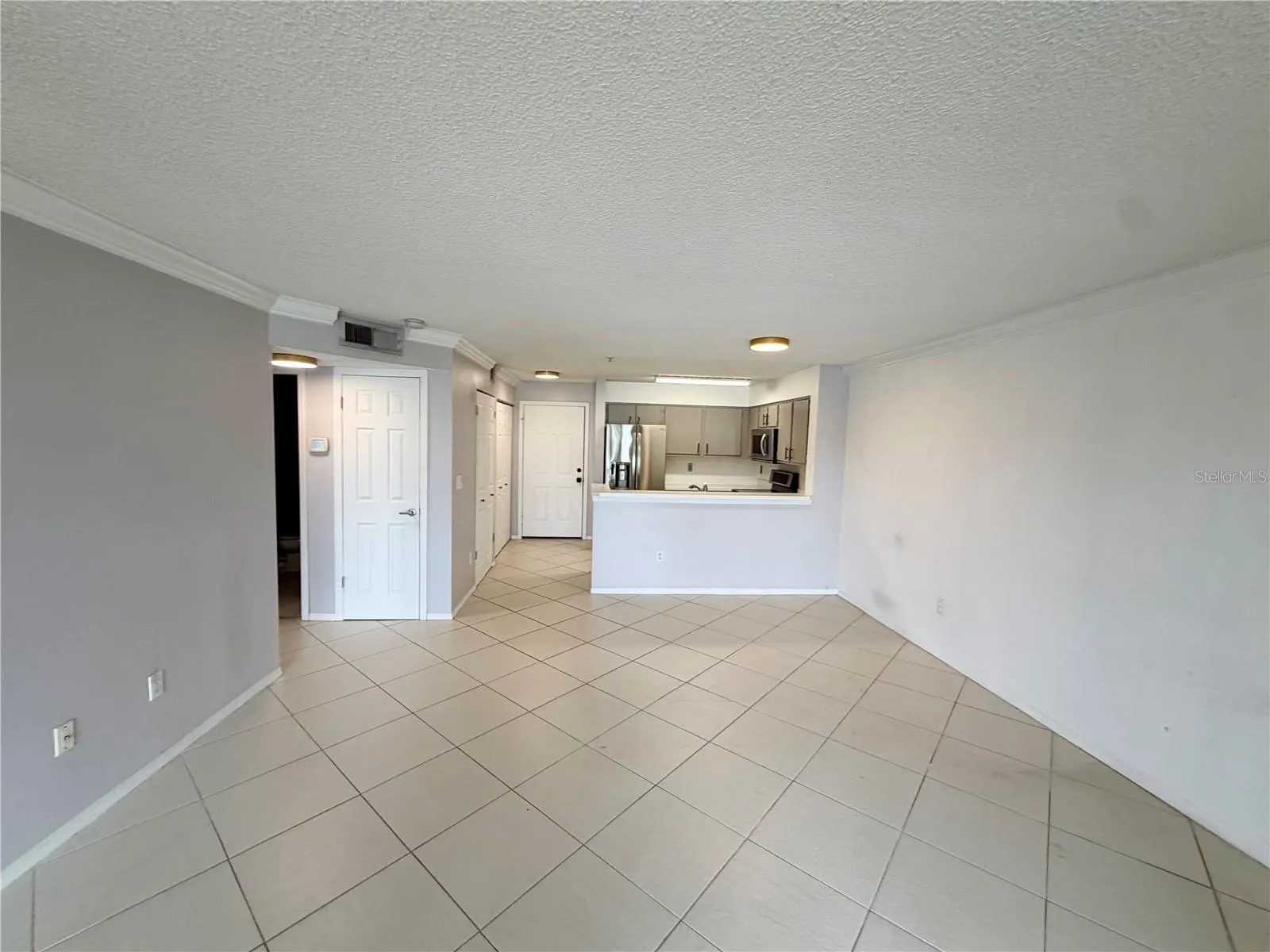 2400 FEATHER SOUND DR #1426 #1426