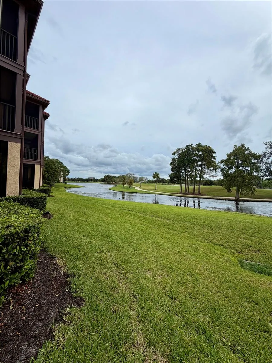 2400 FEATHER SOUND DR #1426 #1426