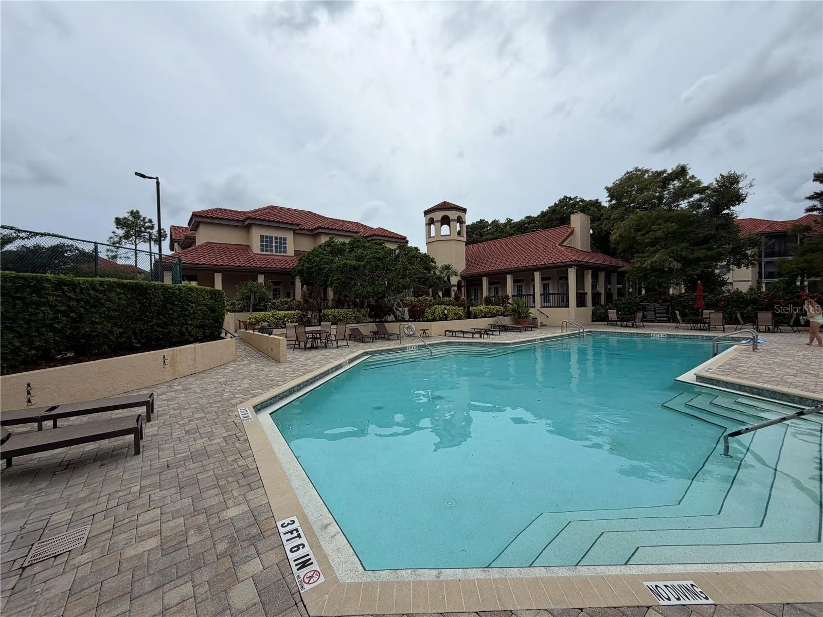 2400 FEATHER SOUND DR #1426 #1426
