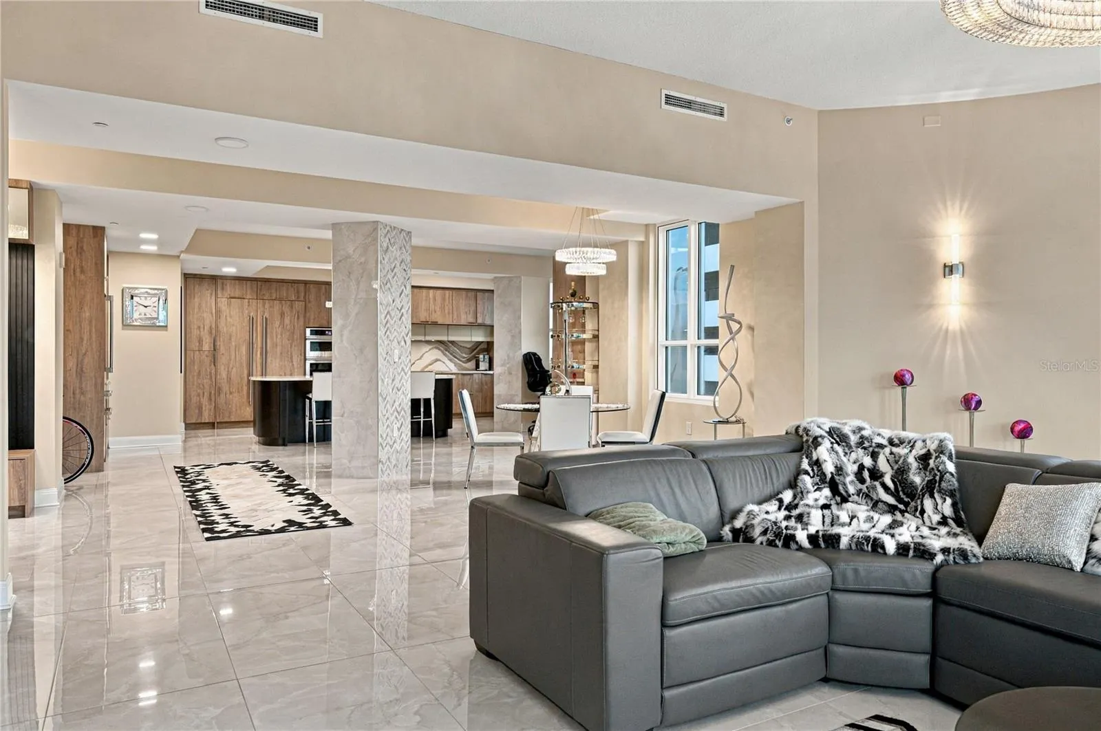 450 KNIGHTS RUN AVE #405 #405
