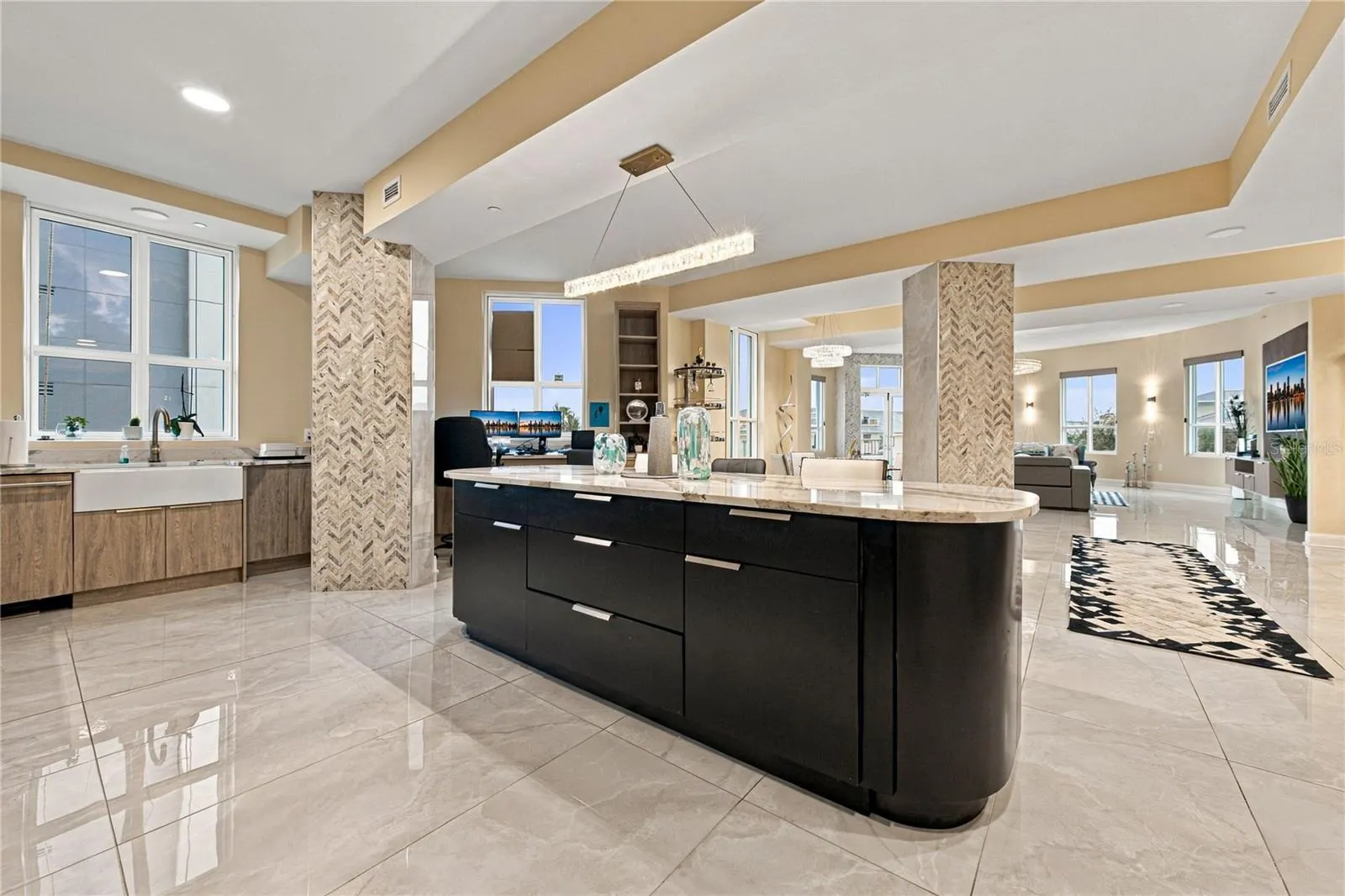 450 KNIGHTS RUN AVE #405 #405