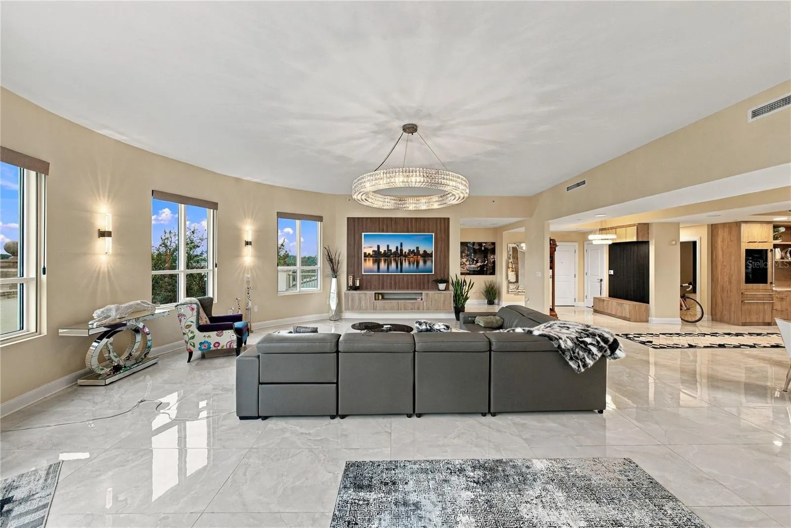 450 KNIGHTS RUN AVE #405 #405