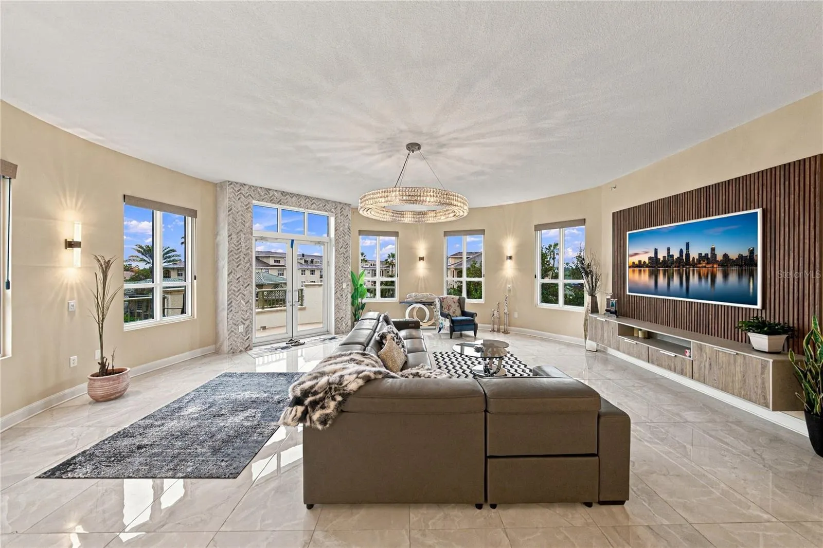 450 KNIGHTS RUN AVE #405 #405