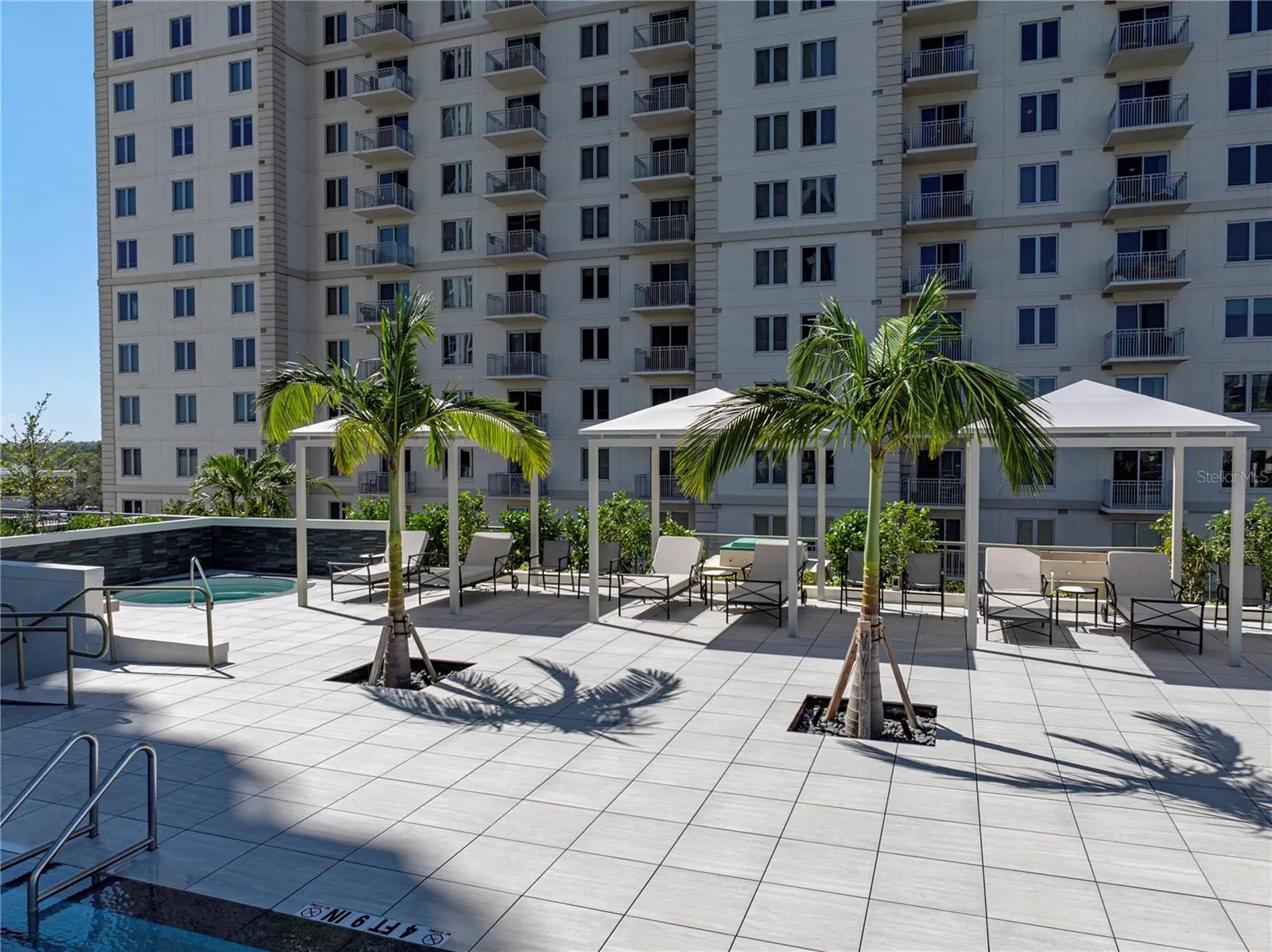 450 KNIGHTS RUN AVE #405 #405