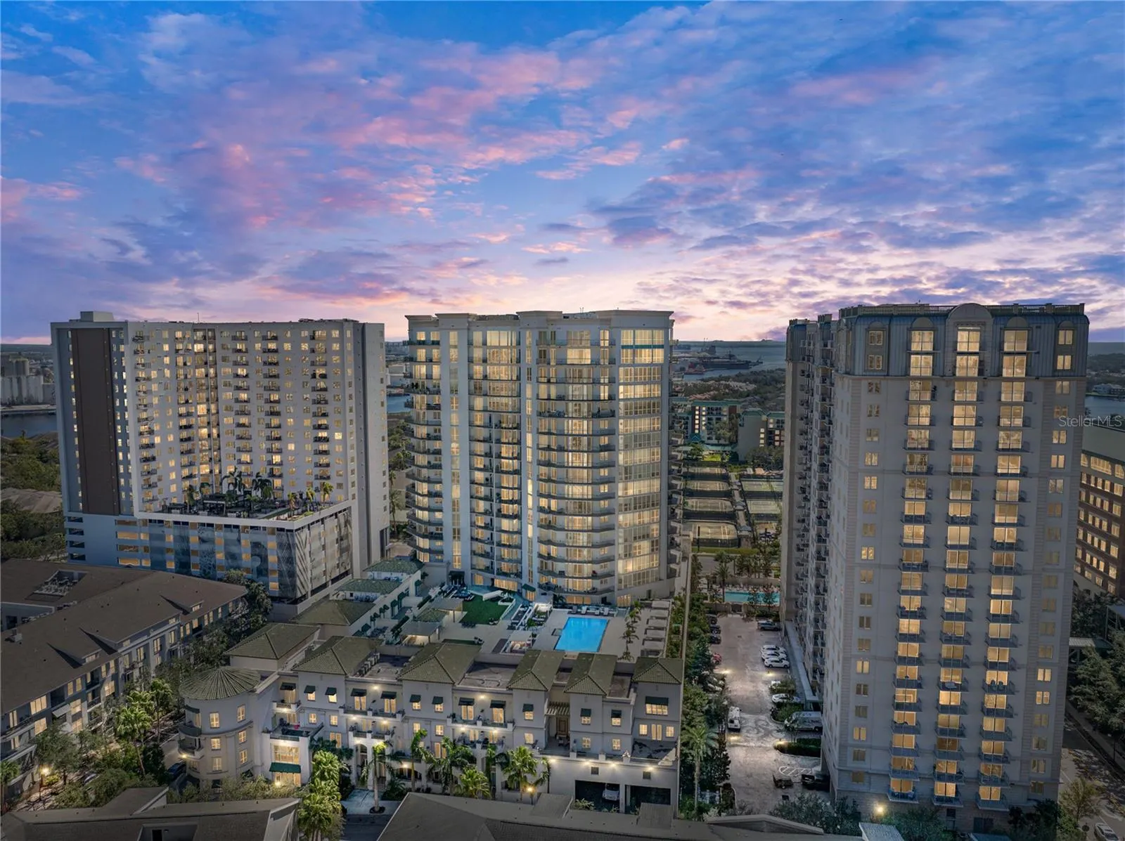 450 KNIGHTS RUN AVE #405 #405