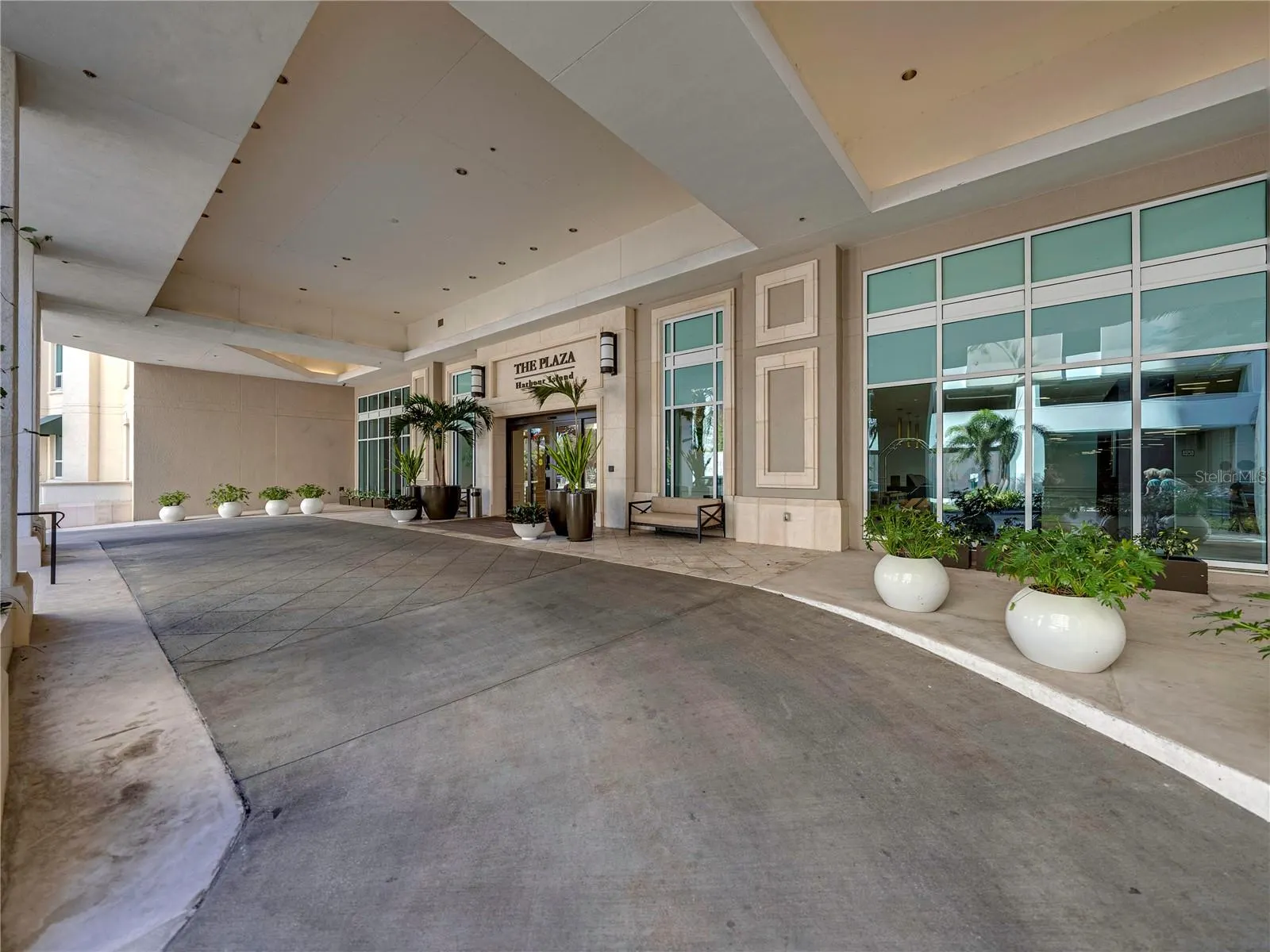 450 KNIGHTS RUN AVE #405 #405