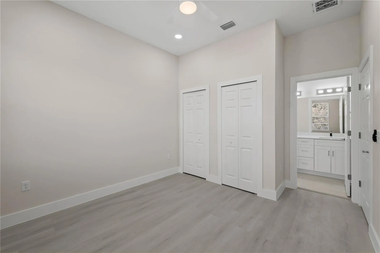 6976 BELLTREE CIR