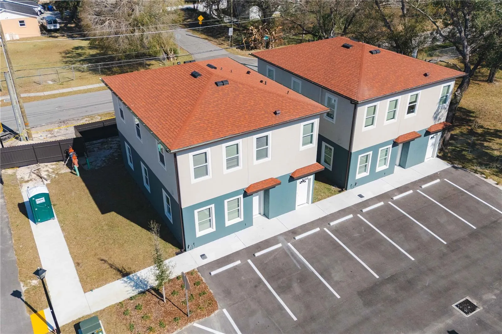 6976 BELLTREE CIR