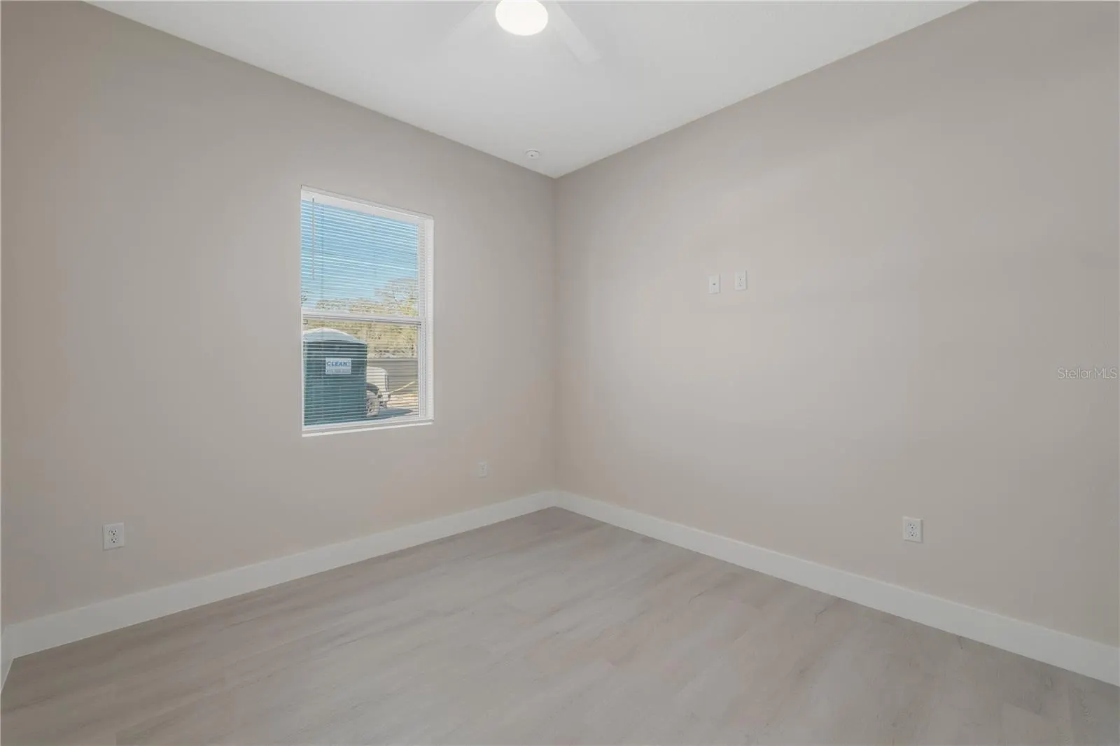 6976 BELLTREE CIR