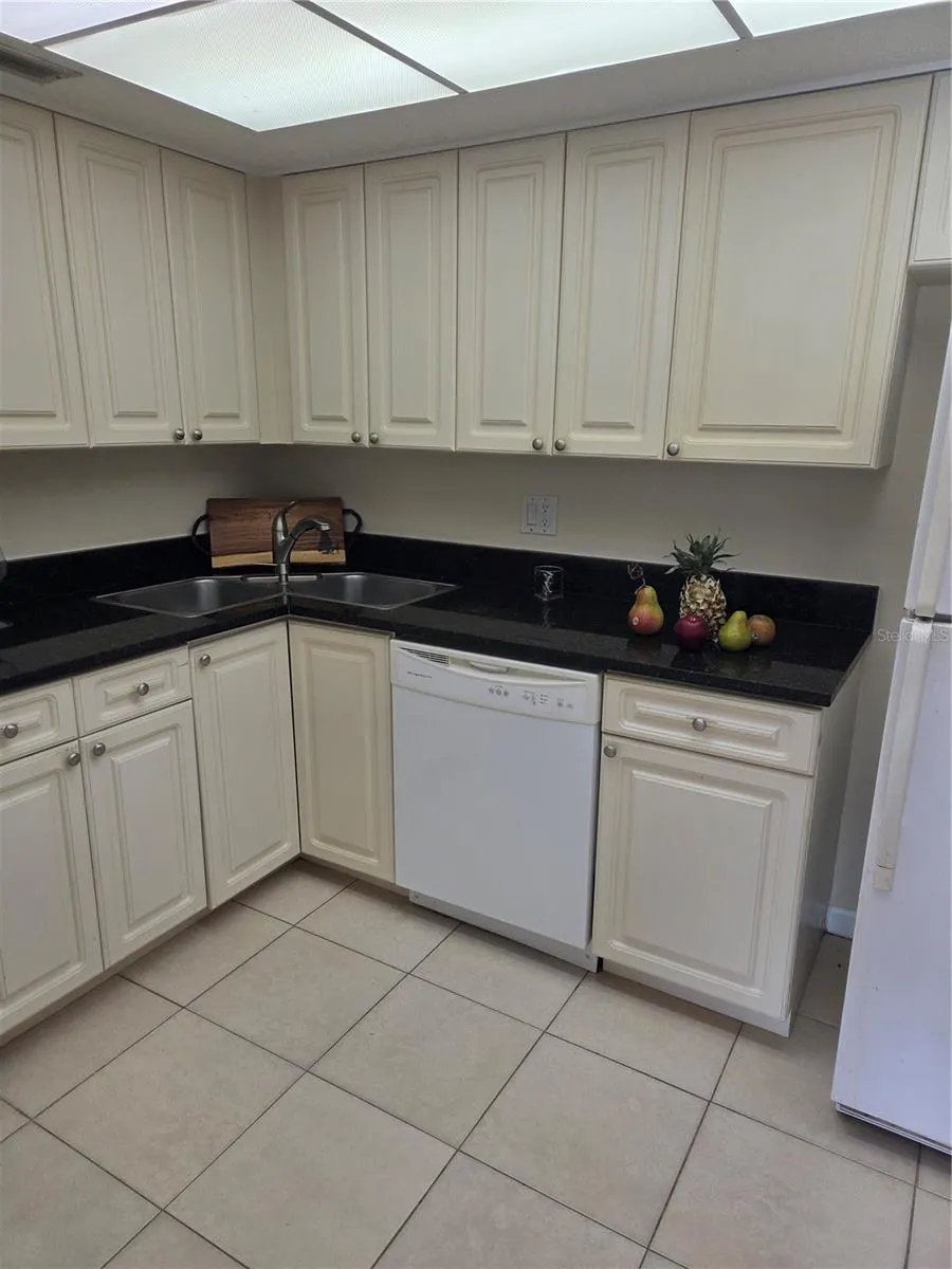 855 BAY WAY BLVD #806 #806