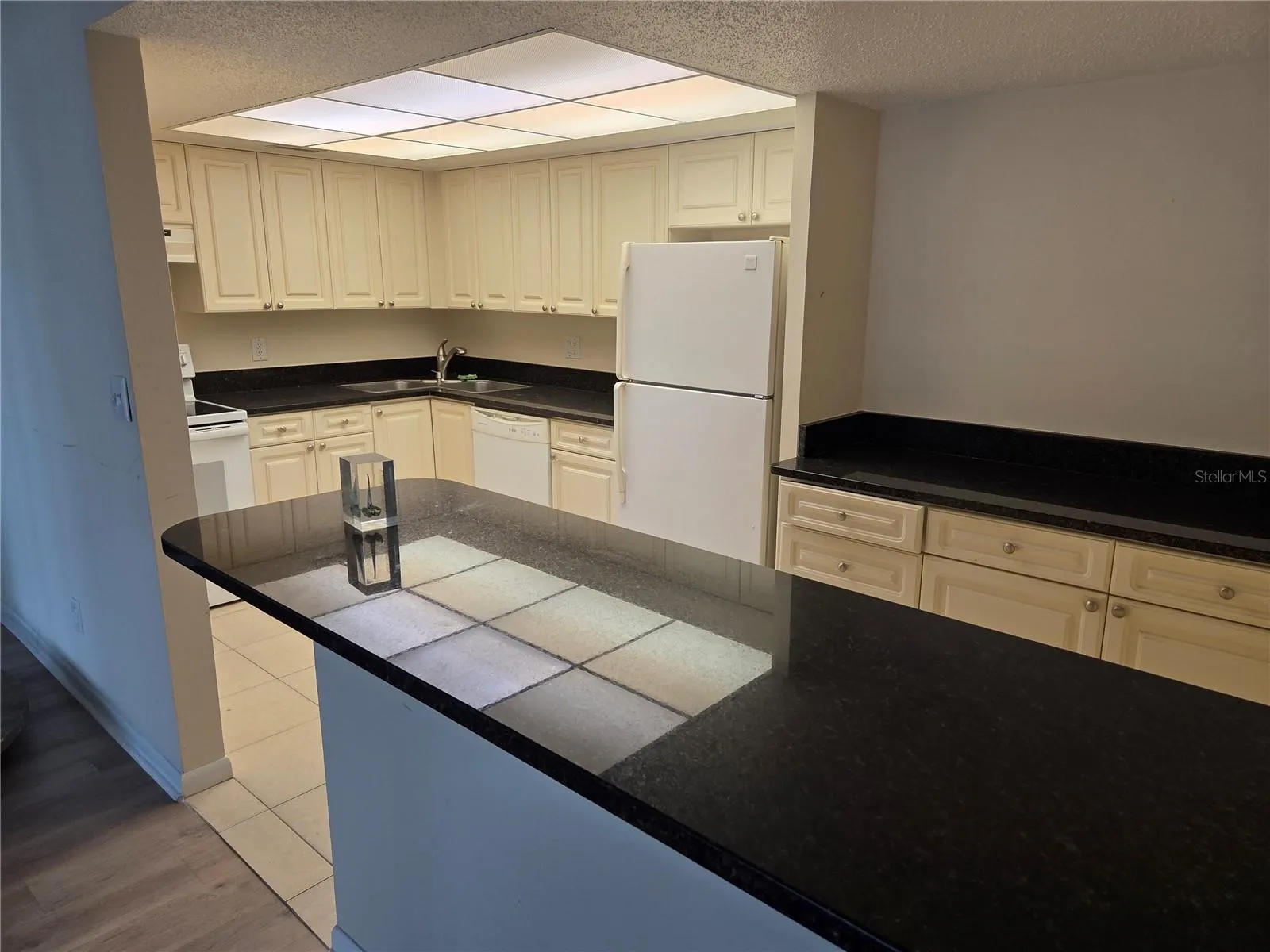 855 BAY WAY BLVD #806 #806
