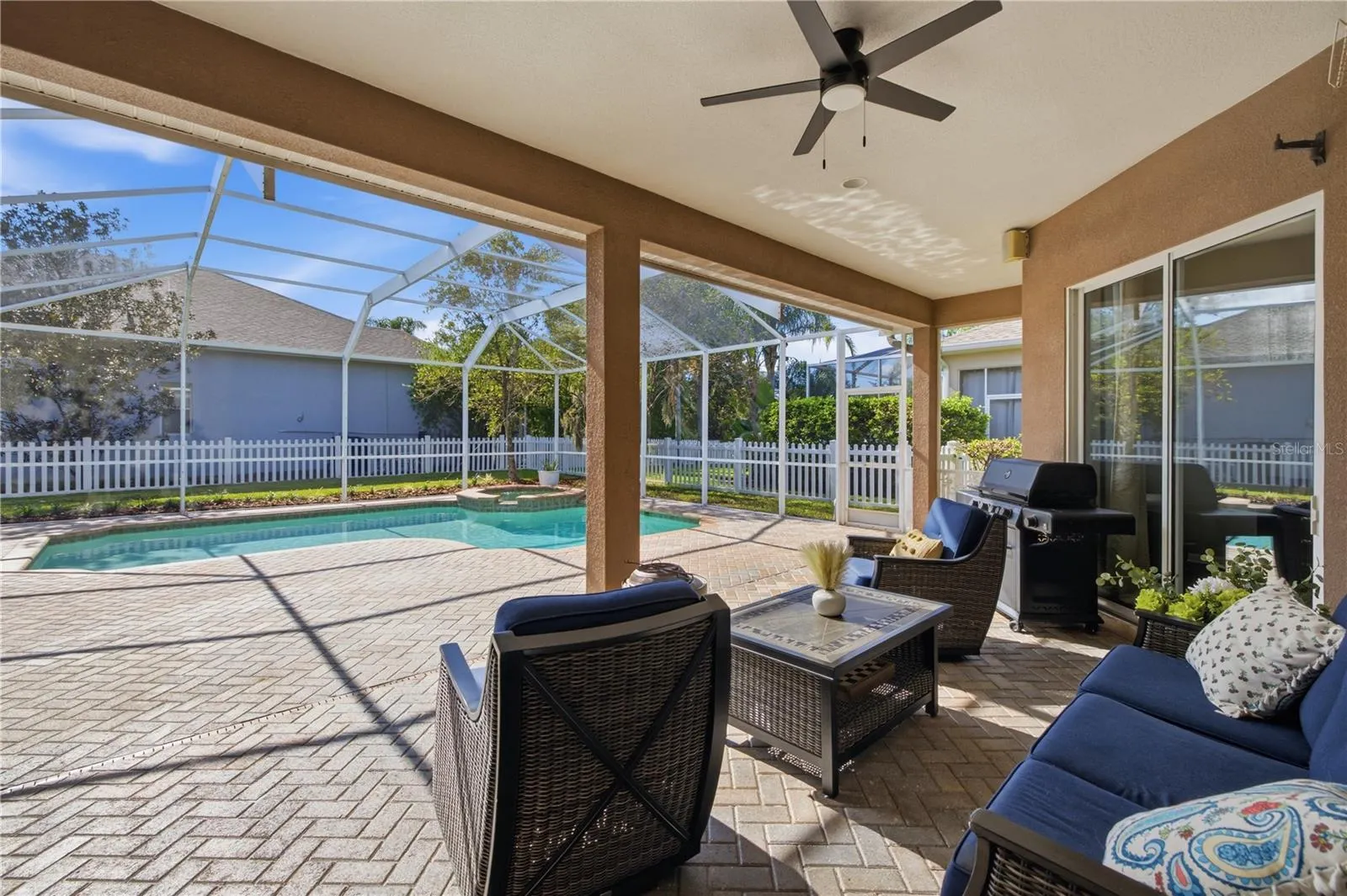 3905 SORREL VINE DR