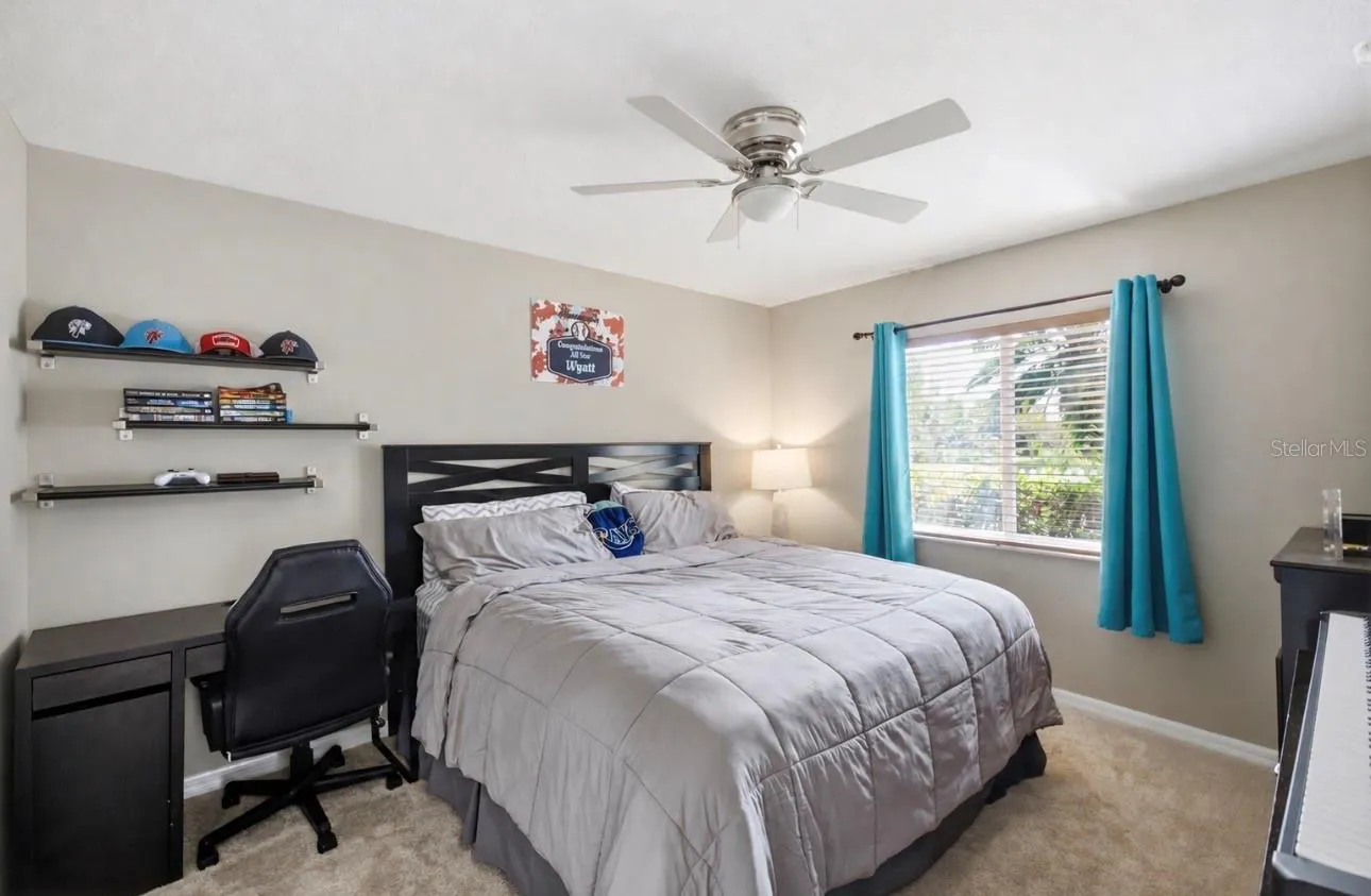 3905 SORREL VINE DR