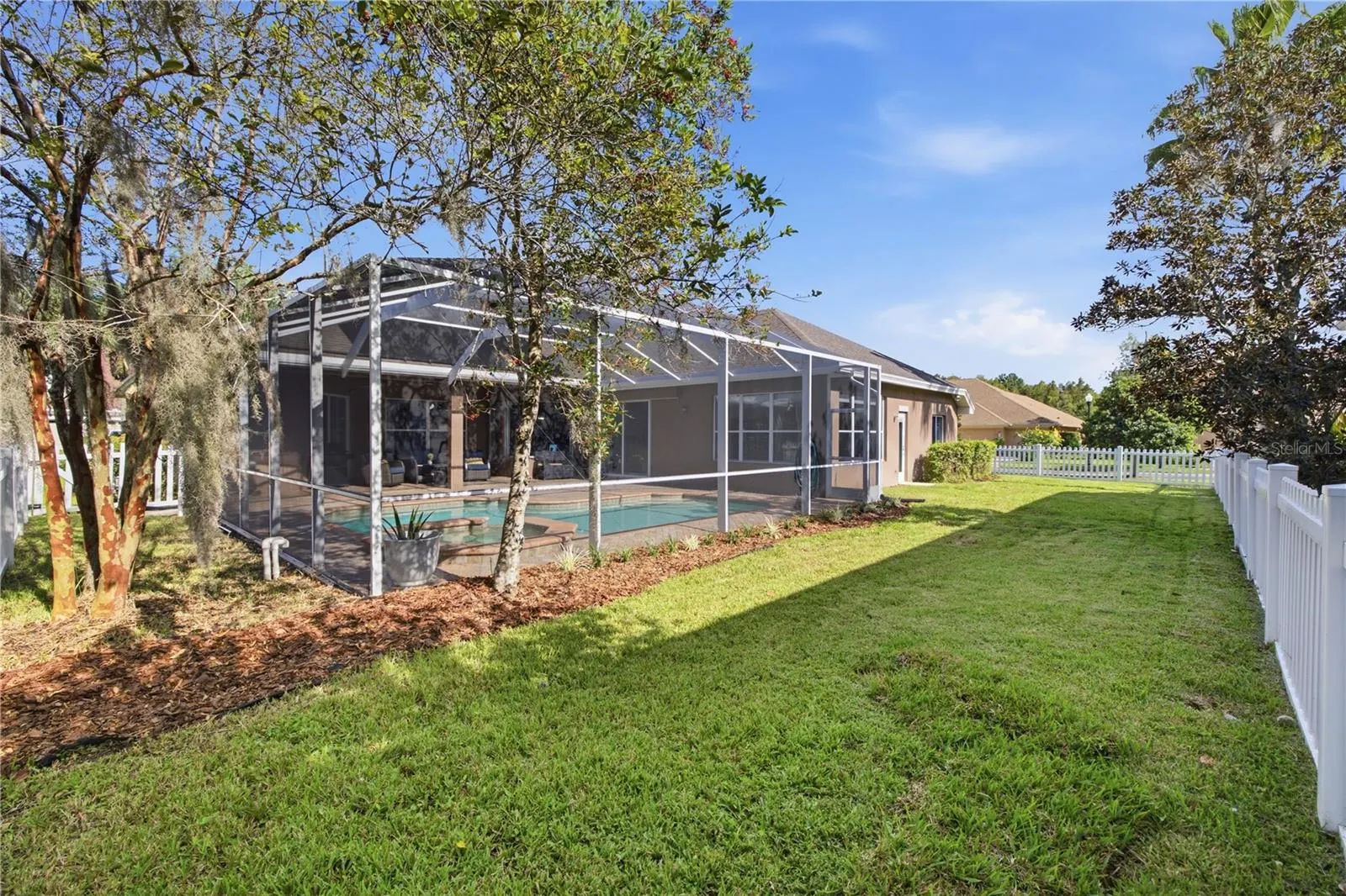 3905 SORREL VINE DR