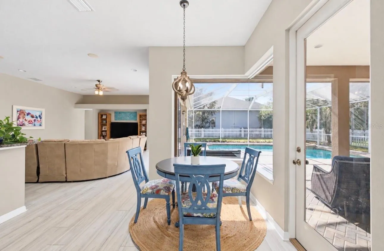 3905 SORREL VINE DR