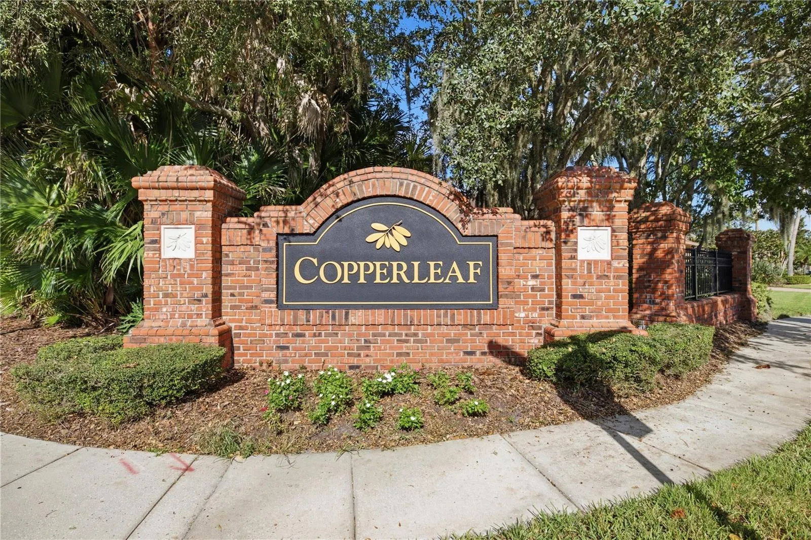 3905 SORREL VINE DR