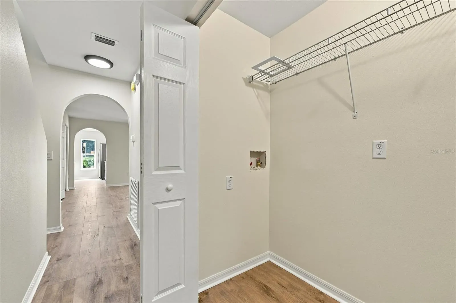 9951 ASHBURN LAKE DR