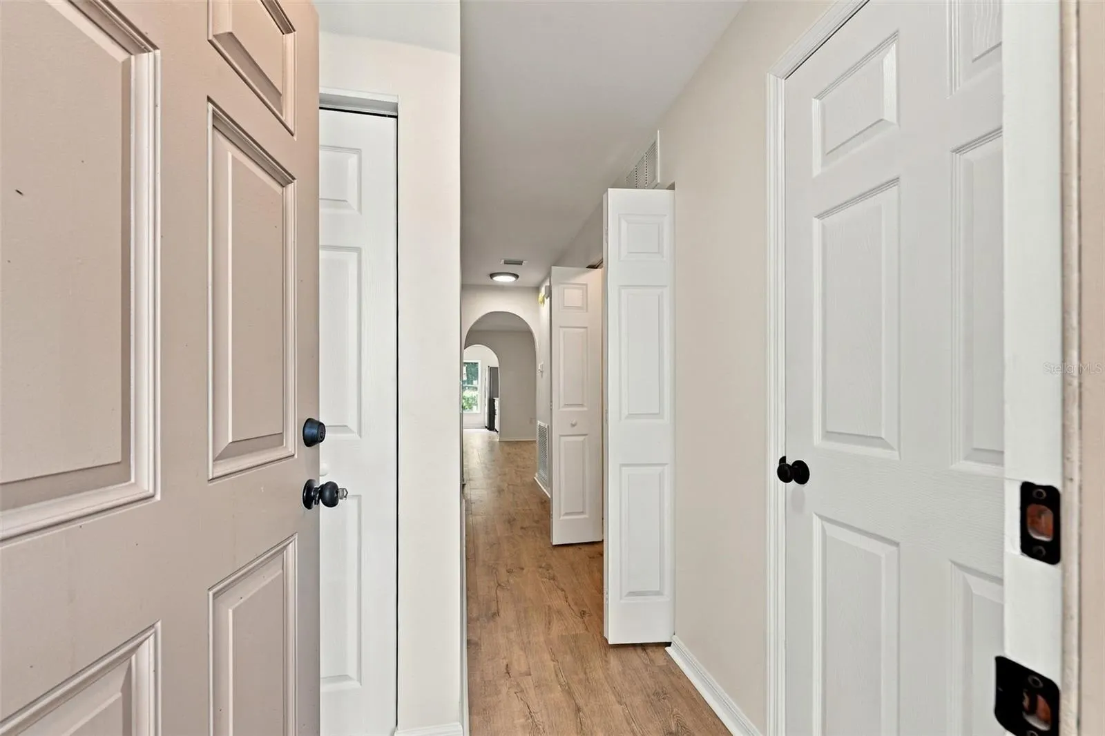 9951 ASHBURN LAKE DR