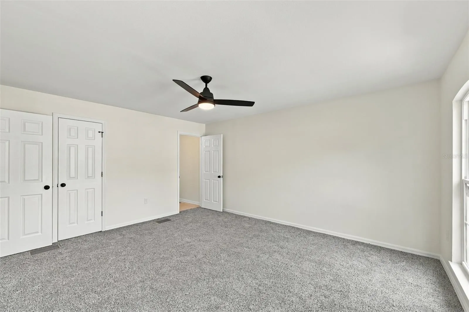 9951 ASHBURN LAKE DR
