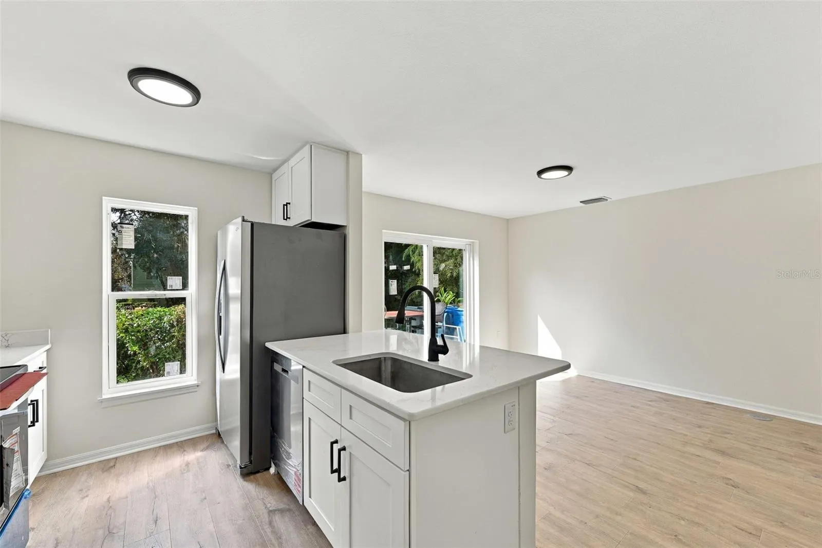 9951 ASHBURN LAKE DR