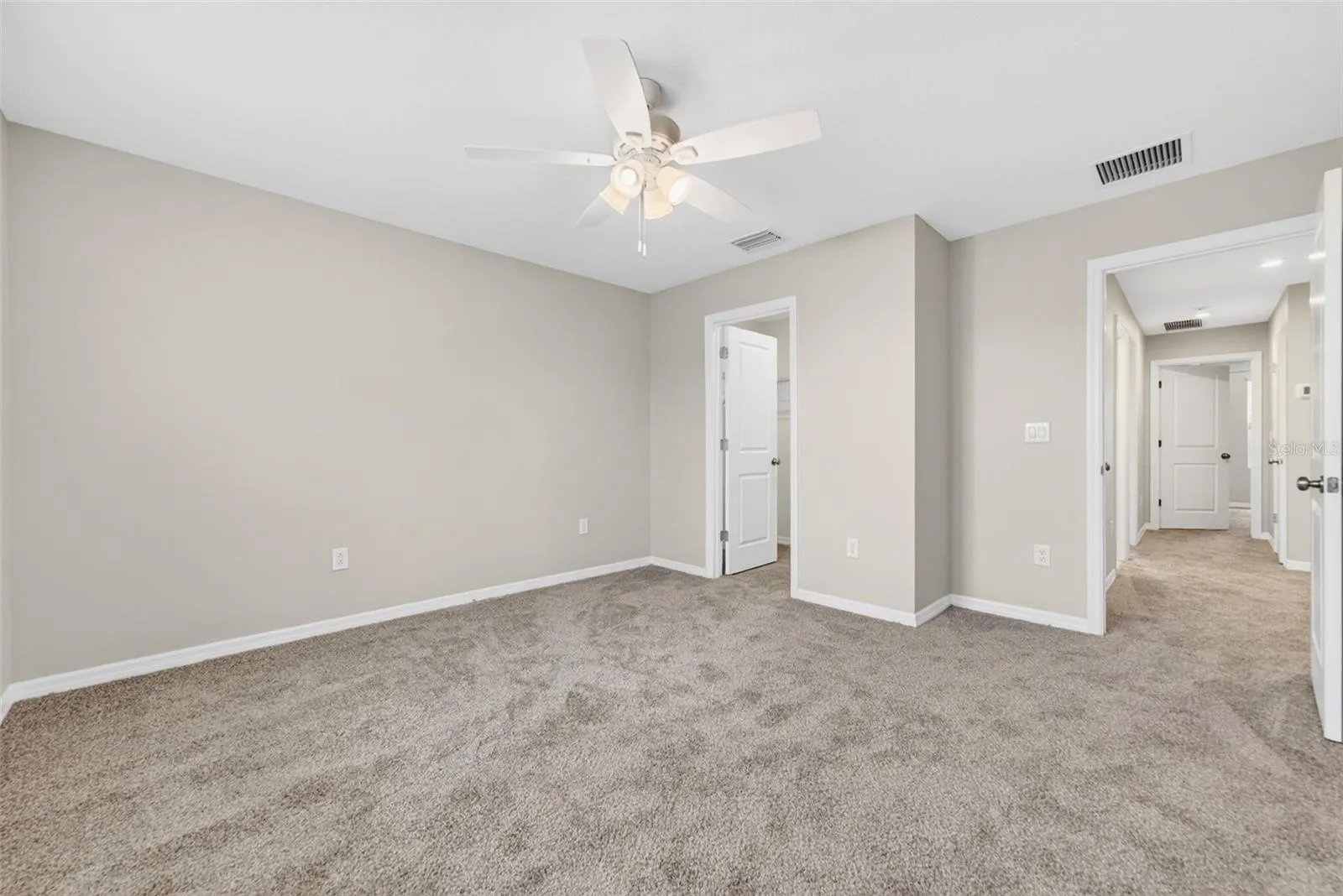6425 FAIRMONT LN