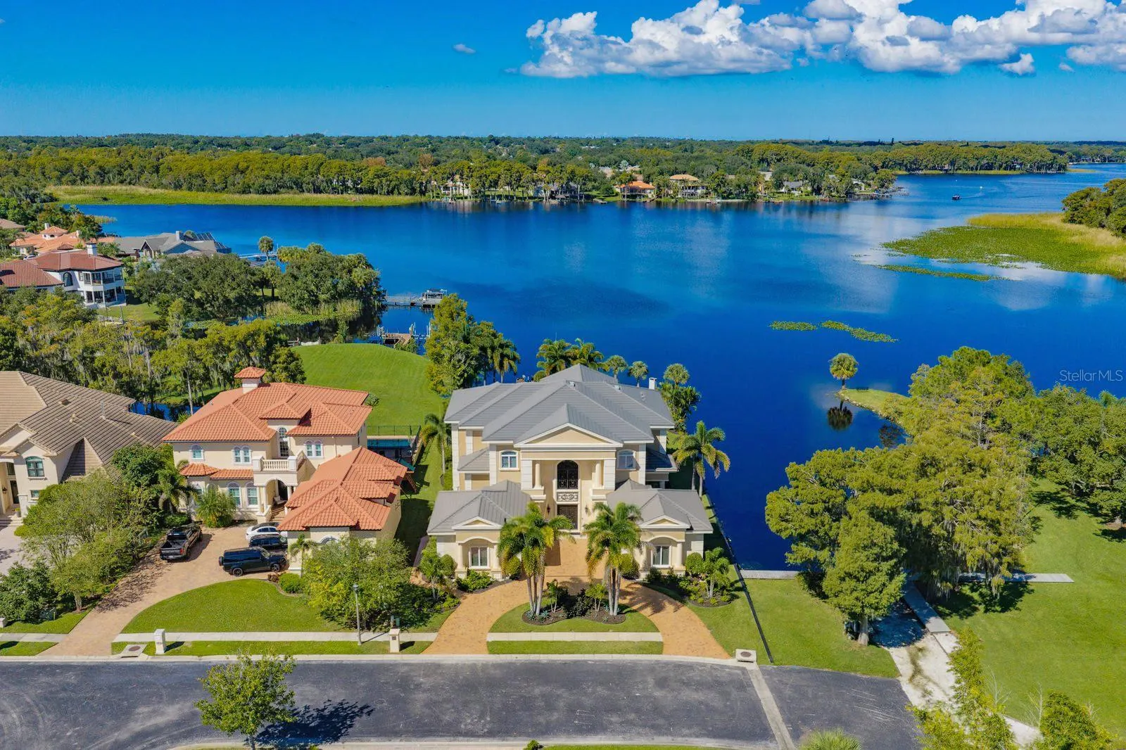 2056 COVE TRCE