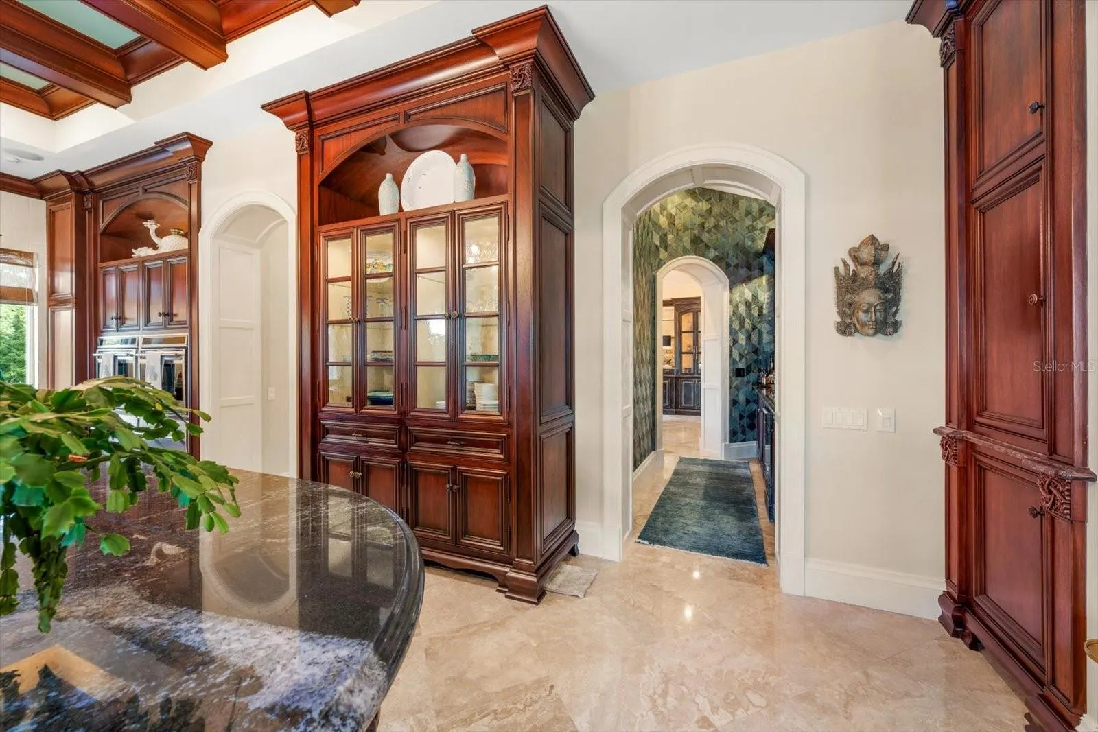 2056 COVE TRCE