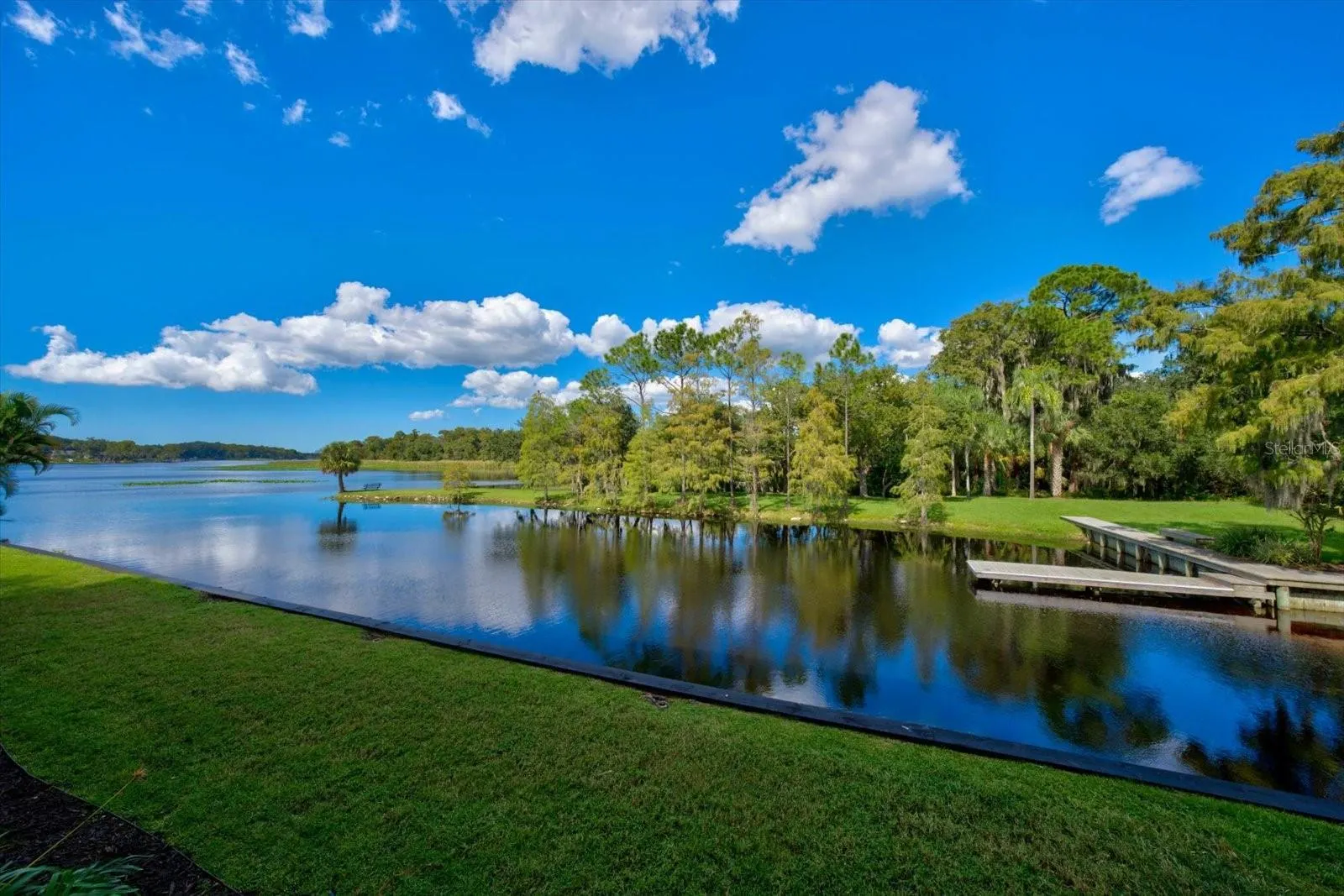 2056 COVE TRCE
